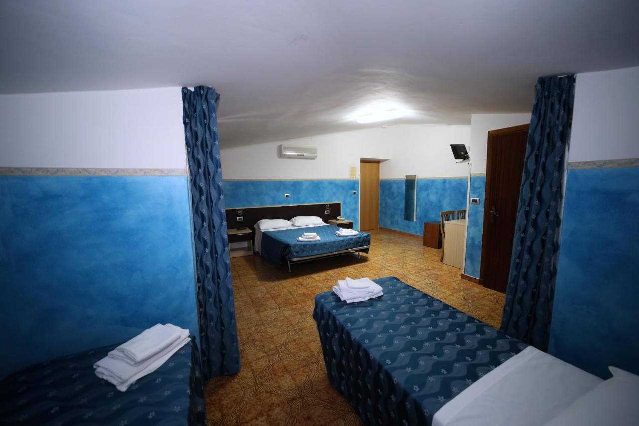 Hotel Napoleone Tortora Luaran gambar